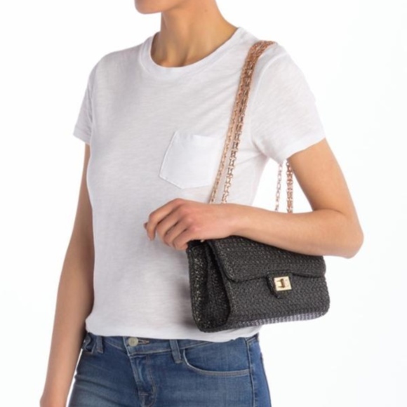 Elegant straw bag with adjustable chain & dust bag - Picture 2 of 7